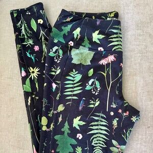 Burton Black and Green Leaf Print